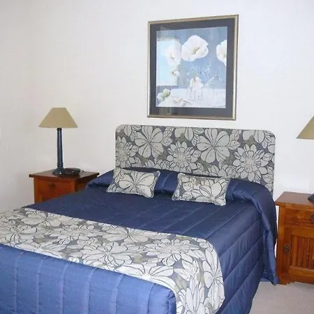 Magnolia Lane Apartments Twin Waters Room photo