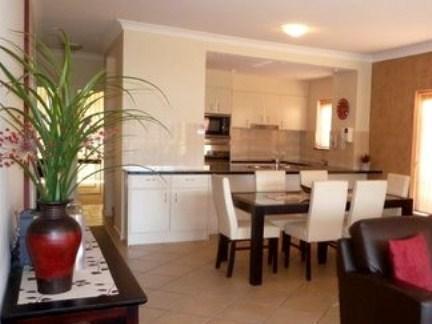 Magnolia Lane 4* Twin Waters